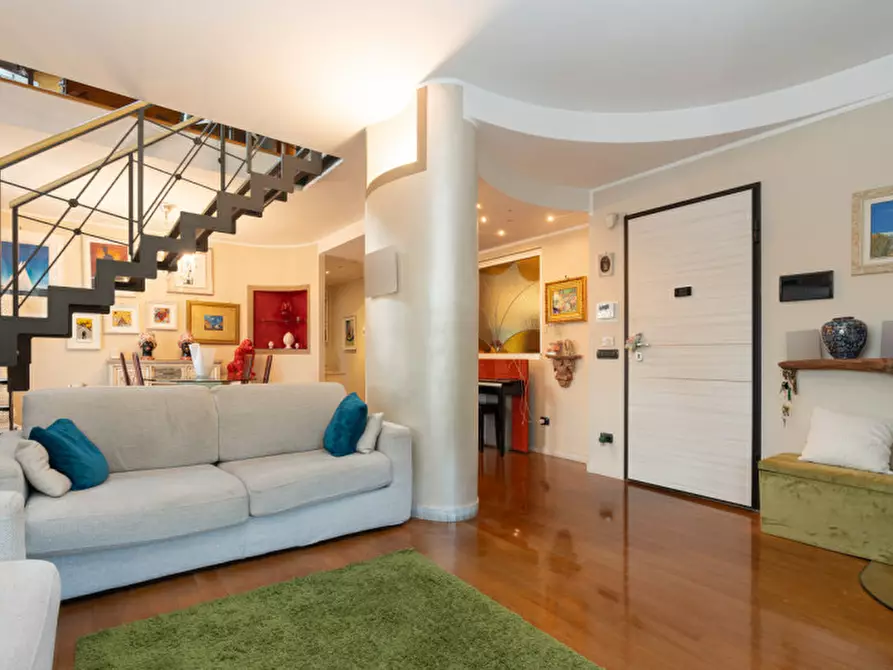 Immagine 9 di Attico in vendita  in Corso Casale 283 a Torino