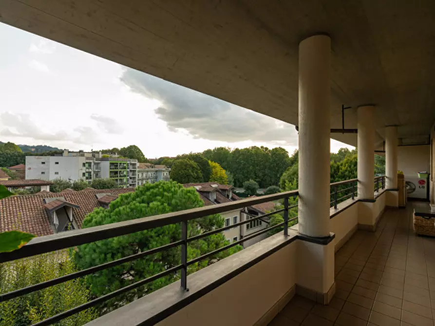 Immagine 15 di Attico in vendita  in Corso Casale 283 a Torino