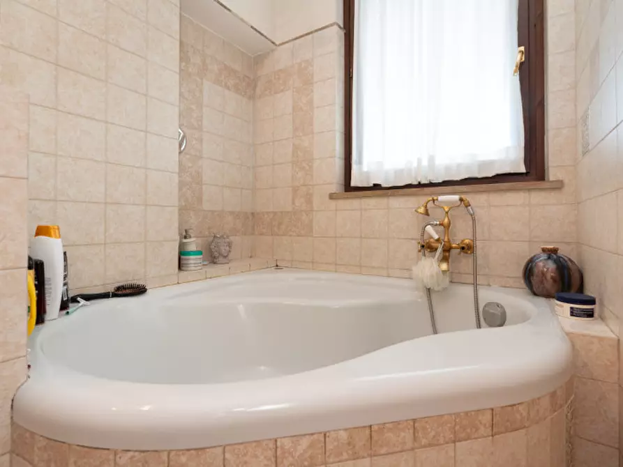 Immagine 17 di Attico in vendita  in corso casale 283 a Torino