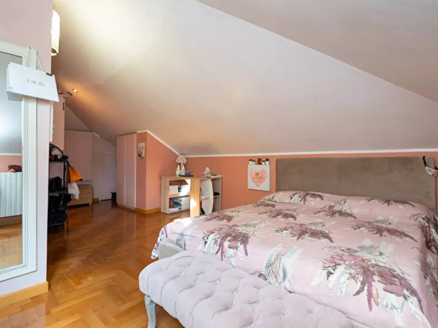 Immagine 26 di Attico in vendita  in Corso Casale 283 a Torino