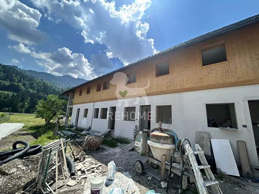 Immagine 8 di Villetta a schiera in vendita  in Via Valcanale, 90 a Tarvisio