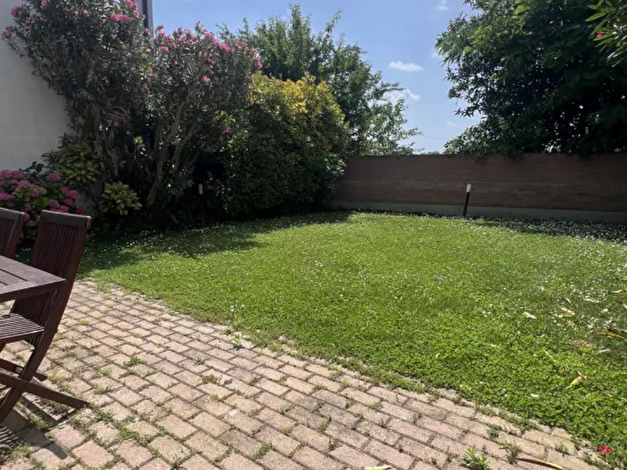 Immagine 30 di Villetta a schiera in vendita  in Via Ciro Menotti 5 a Vigonovo