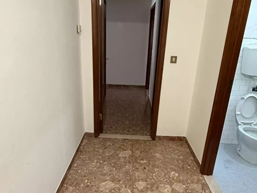 Immagine 8 di Appartamento in vendita  in Via Trieste a Senigallia