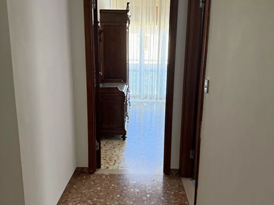 Immagine 14 di Appartamento in vendita  in Via Trieste a Senigallia