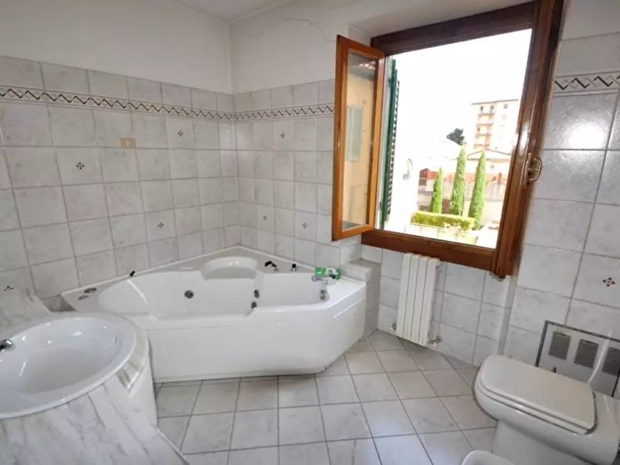 Immagine 10 di Casa indipendente in vendita  in Piazza della Libertà a San Giovanni Valdarno