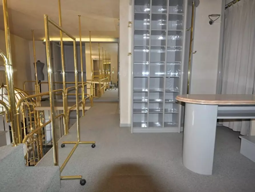 Immagine 20 di Casa indipendente in vendita  in Piazza della Libertà a San Giovanni Valdarno