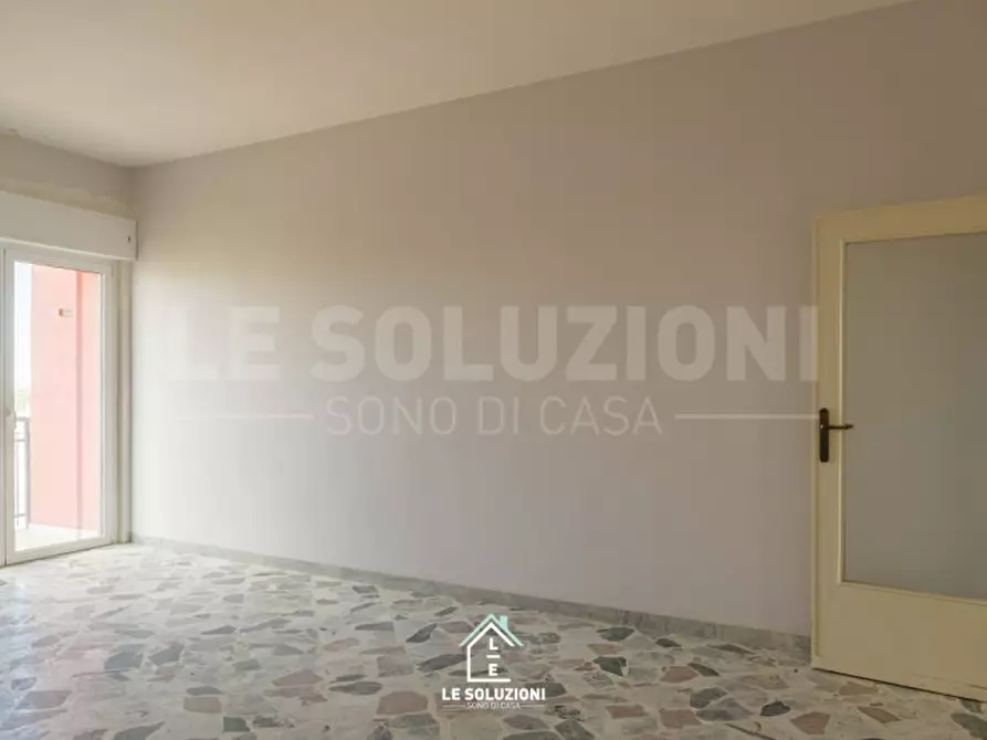 Immagine 5 di Appartamento in vendita  in via conversano 58 a Putignano