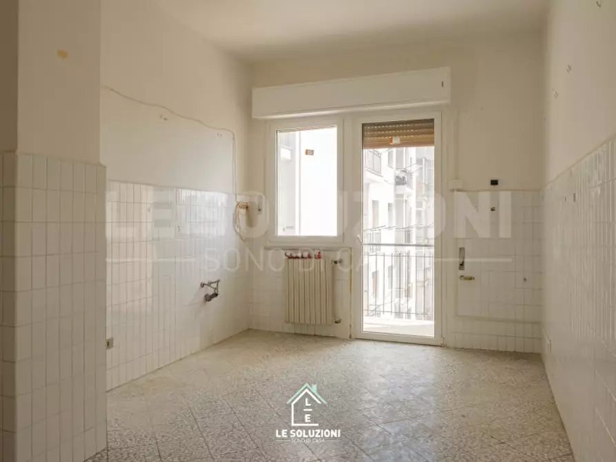 Immagine 23 di Appartamento in vendita  in via conversano 58 a Putignano