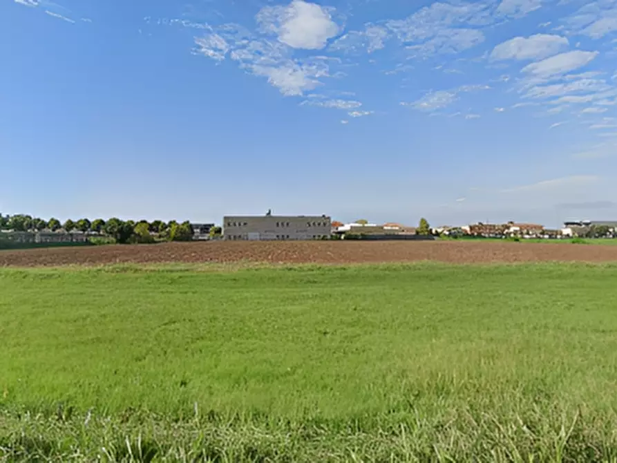 Immagine 3 di Terreno in vendita  in Via dei 5 prati snc a Castenedolo