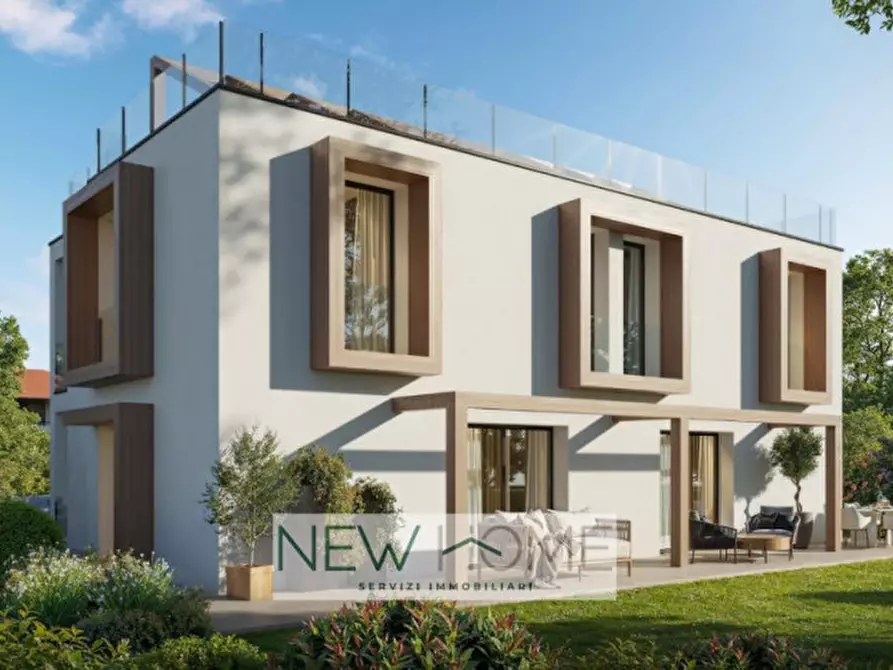 Immagine 11 di Villa in vendita  in via adige 2 a Peschiera Del Garda