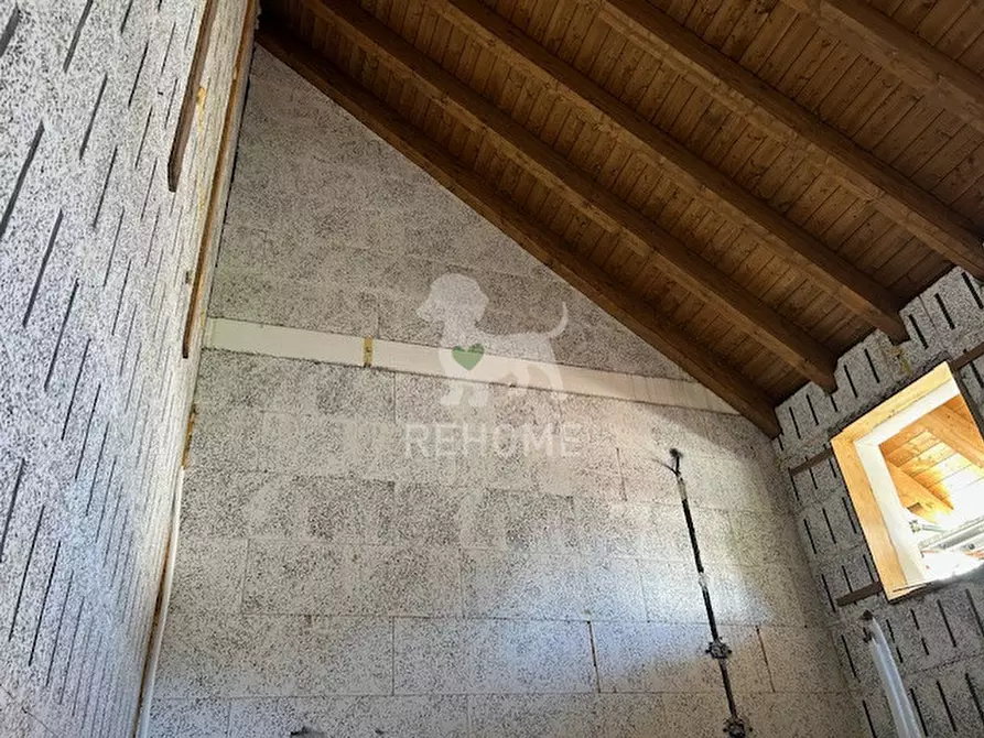 Immagine 9 di Monolocale in vendita  in Via Valcanale,  90 a Tarvisio