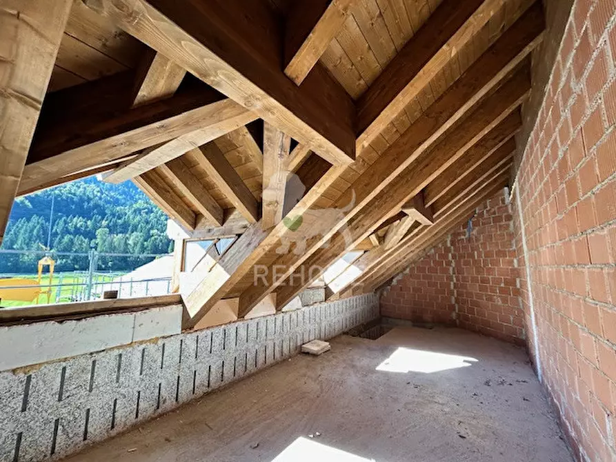 Immagine 17 di Monolocale in vendita  in Via Valcanale,  90 a Tarvisio