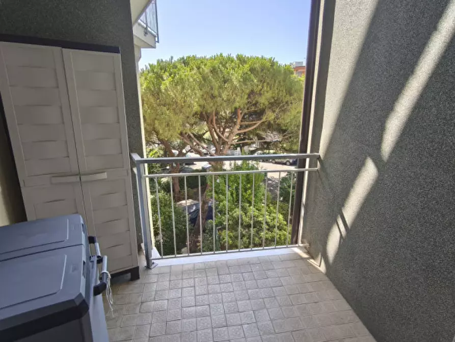 Immagine 9 di Appartamento in vendita  in Via Bonmoschetto a San Remo