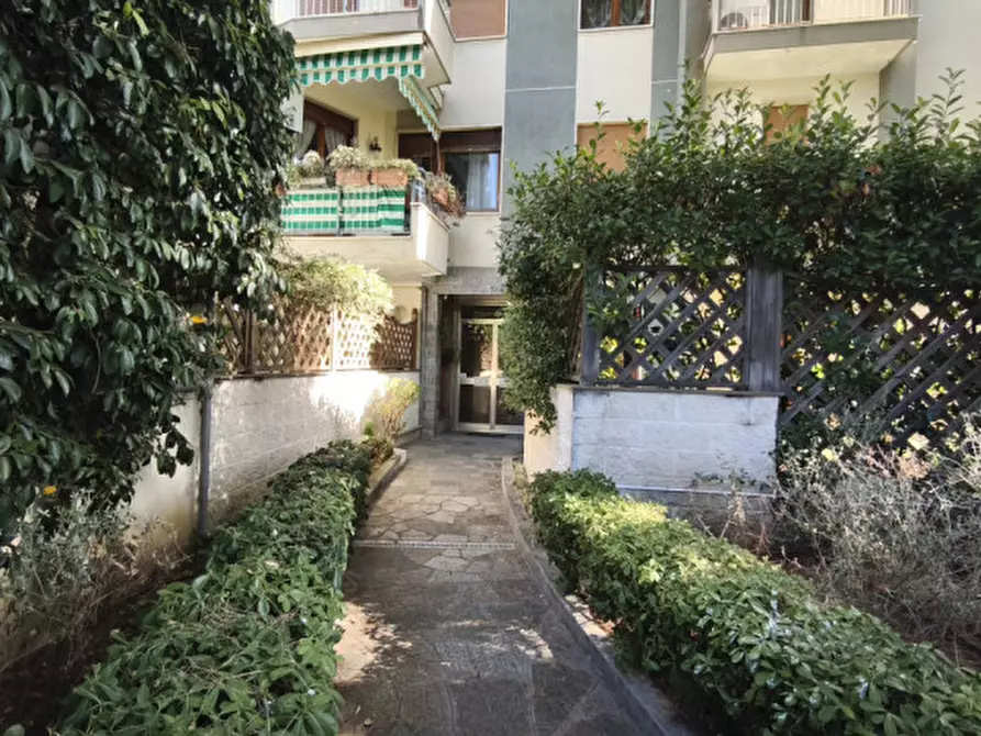 Immagine 16 di Appartamento in vendita  in Via Bonmoschetto a San Remo