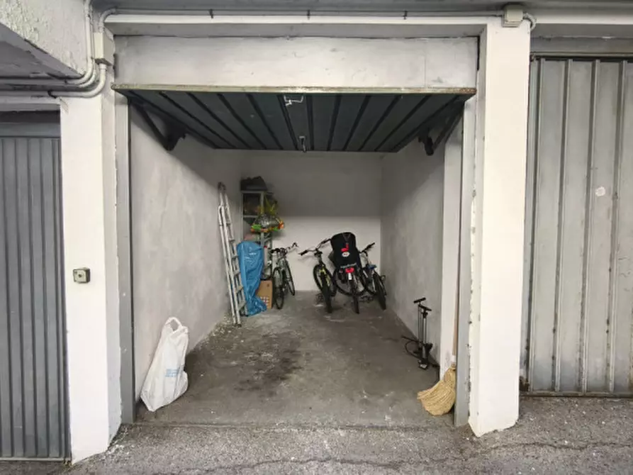 Immagine 18 di Appartamento in vendita  in Via Bonmoschetto a San Remo