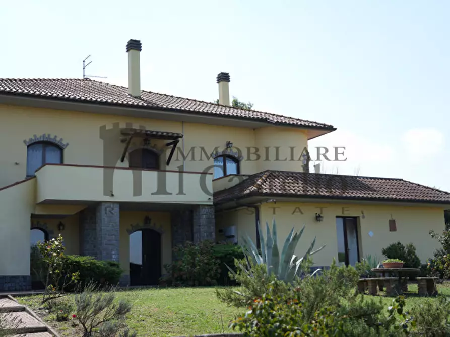 Immagine 16 di Villa in vendita  in Località Nonni a Castiglione Del Lago