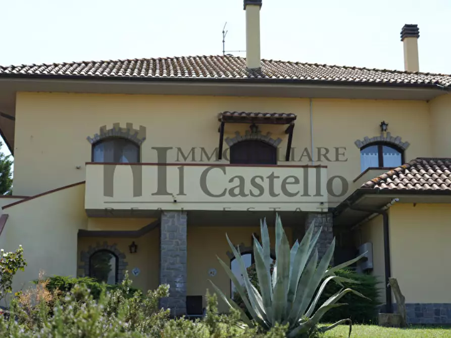 Immagine 18 di Villa in vendita  in Località Nonni a Castiglione Del Lago