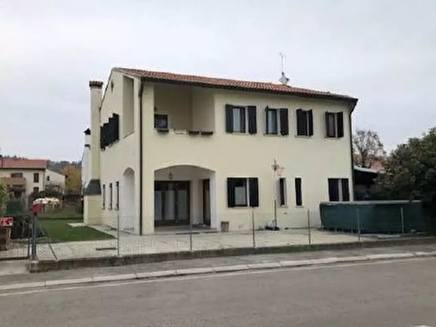 Immagine 1 di Casa indipendente in vendita  in Via San Girolamo, 6 a Nervesa Della Battaglia