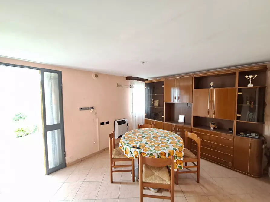 Immagine 9 di Casa indipendente in vendita  a Rovigo