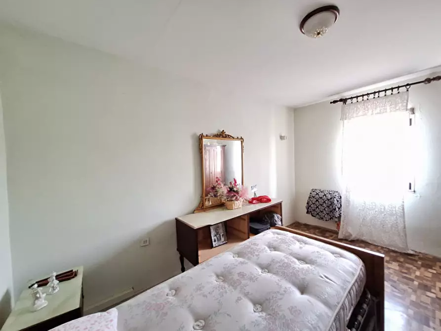 Immagine 15 di Casa indipendente in vendita  a Rovigo