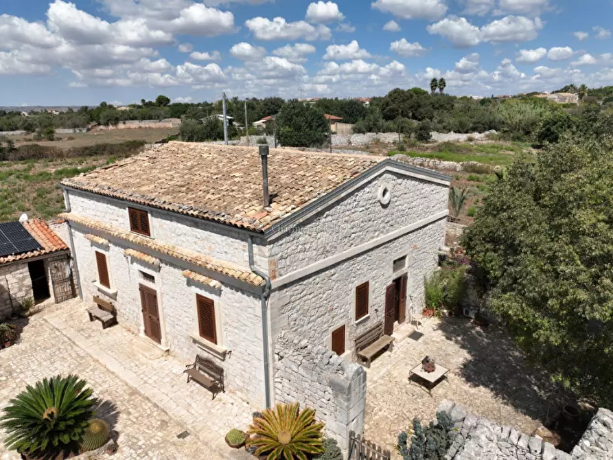 Immagine 2 di Casa indipendente in vendita  in VANELLA 105 a Modica