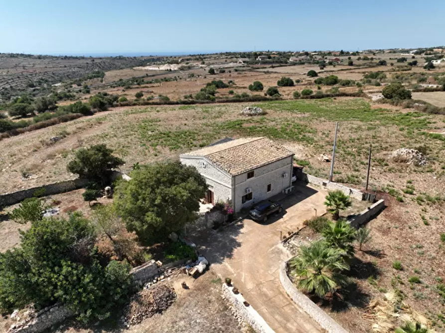 Immagine 4 di Casa indipendente in vendita  in VANELLA 105 a Modica