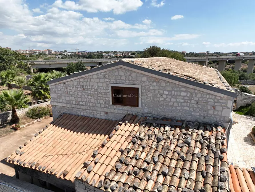 Immagine 16 di Casa indipendente in vendita  in VANELLA 105 a Modica