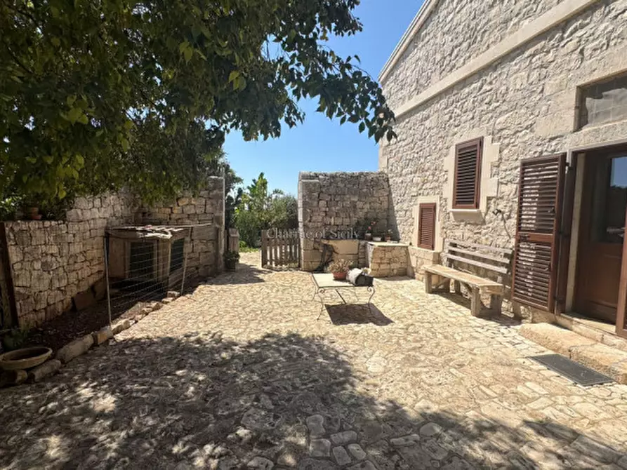 Immagine 43 di Casa indipendente in vendita  in VANELLA 105 a Modica