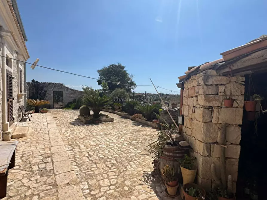 Immagine 51 di Casa indipendente in vendita  in VANELLA 105 a Modica
