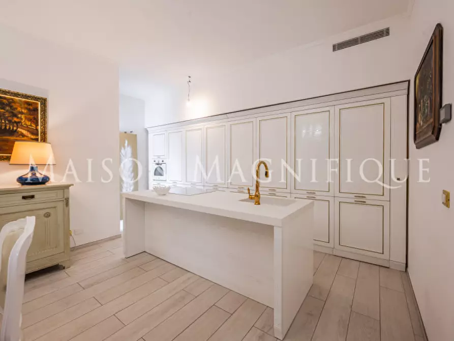 Immagine 5 di Villa in vendita  in Via Vittore e Mario Hanau a Ferrara