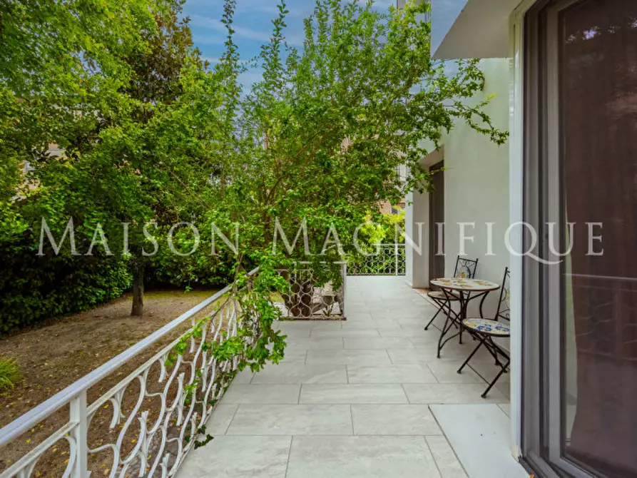 Immagine 28 di Villa in vendita  in Via Vittore e Mario Hanau a Ferrara