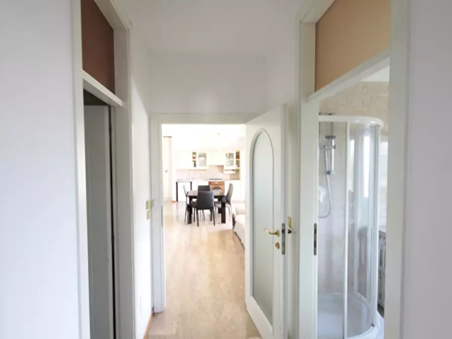 Immagine 8 di Appartamento in vendita  in Viale Cirene a Riccione