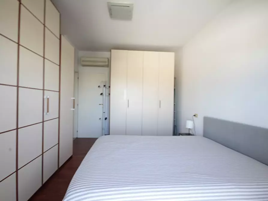 Immagine 10 di Appartamento in vendita  in Viale Cirene a Riccione