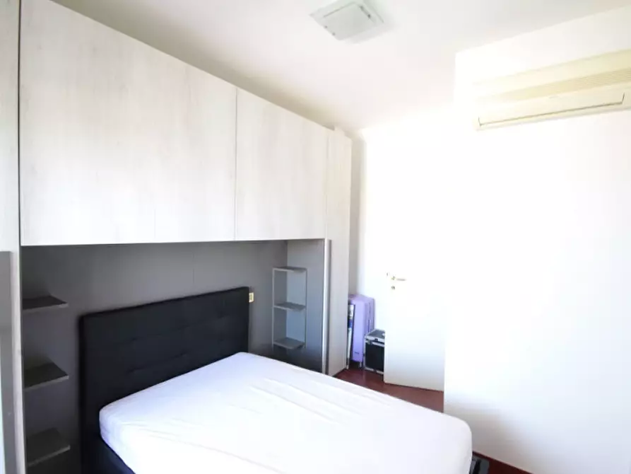 Immagine 13 di Appartamento in vendita  in Viale Cirene a Riccione