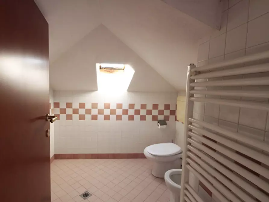 Immagine 21 di Appartamento in vendita  in Viale Cirene a Riccione