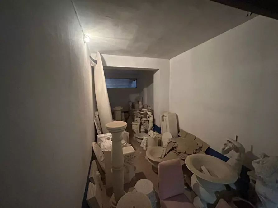 Immagine 7 di Garage in vendita  in Viale della Libertà 141 a Lecce