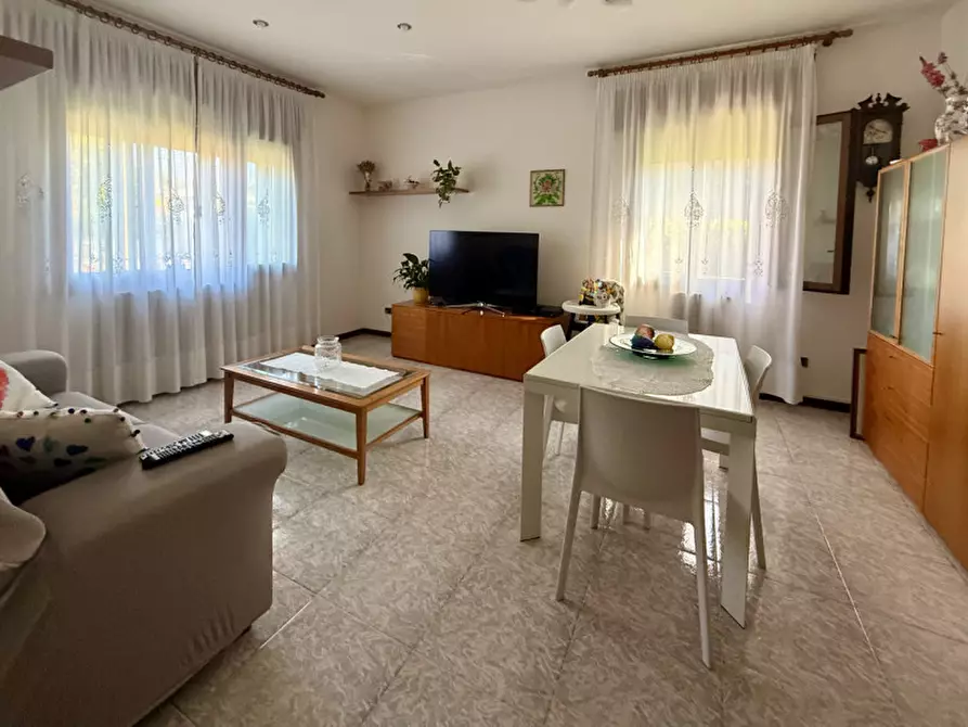 Immagine 5 di Casa indipendente in vendita  in Via Papa Luciani a Villa Estense