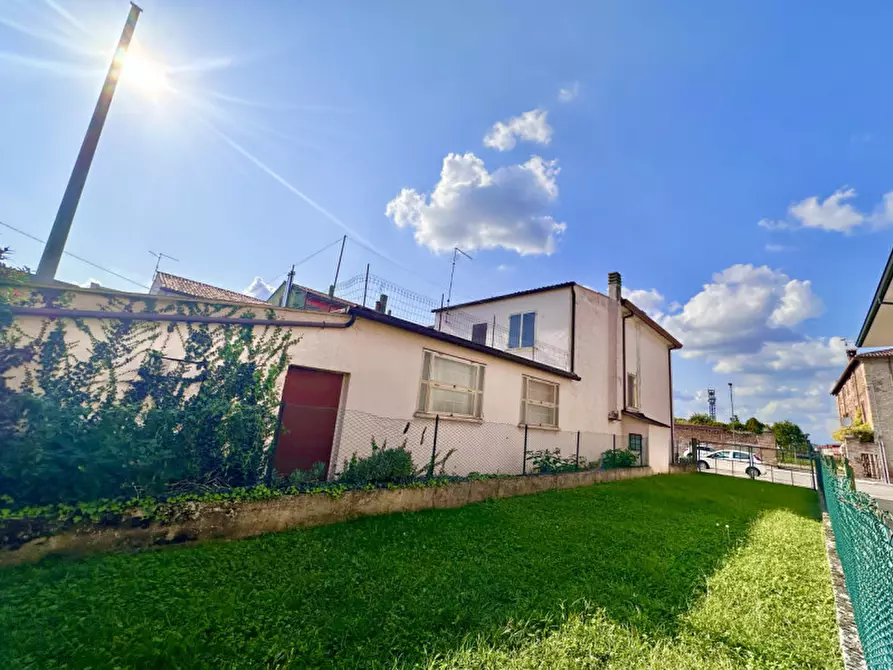 Immagine 11 di Casa indipendente in vendita  a Roveredo Di Gua'