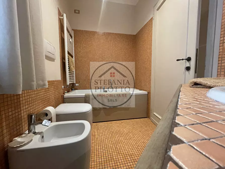 Immagine 18 di Appartamento in vendita  in Via Cesare Battisti a Padova