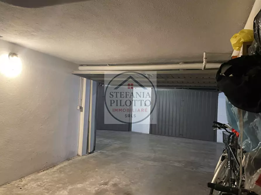 Immagine 41 di Appartamento in vendita  in Via Cesare Battisti a Padova