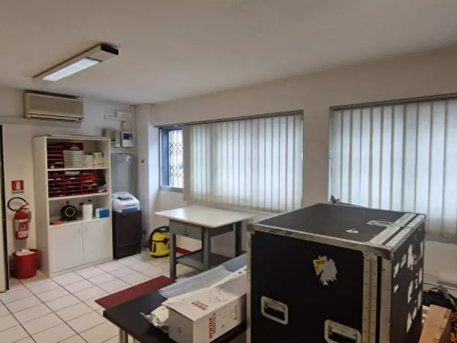 Immagine 15 di Ufficio in affitto  in Via Giovanni Savelli a Padova