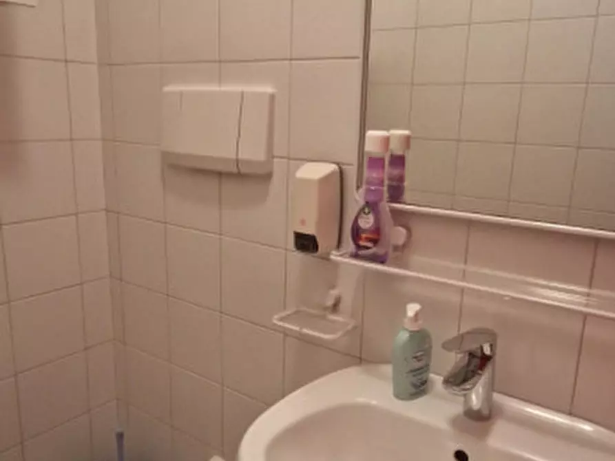 Immagine 17 di Ufficio in affitto  in Via Giovanni Savelli a Padova