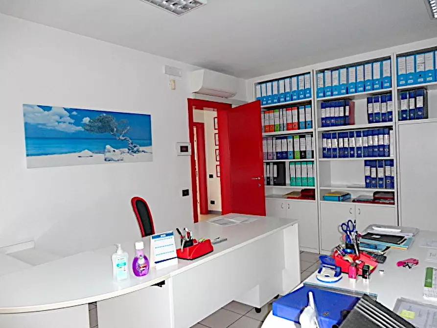 Immagine 11 di Ufficio in affitto  in Via Giovanni Savelli a Padova