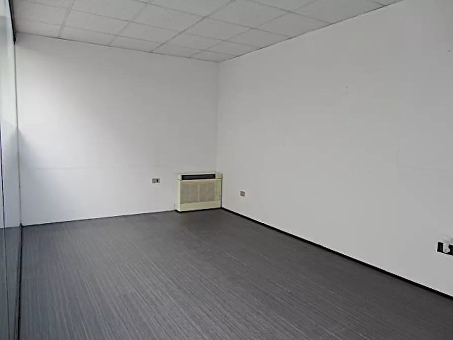 Immagine 12 di Ufficio in affitto  in Via Giovanni Savelli a Padova