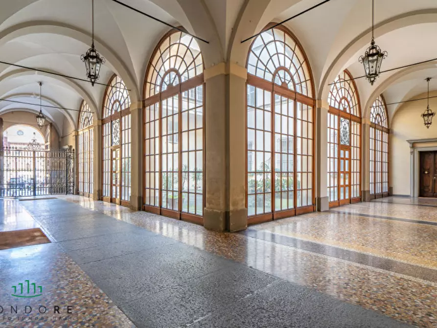 Immagine 1 di Appartamento in vendita  in piazza san martino a Bologna