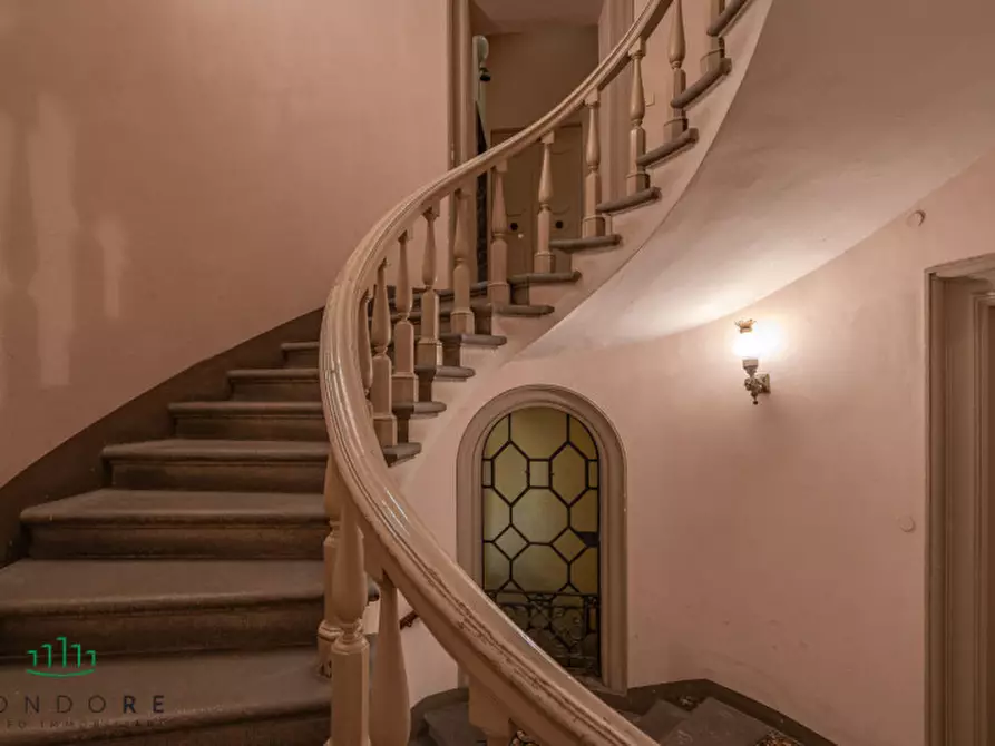 Immagine 12 di Appartamento in vendita  in piazza san martino a Bologna