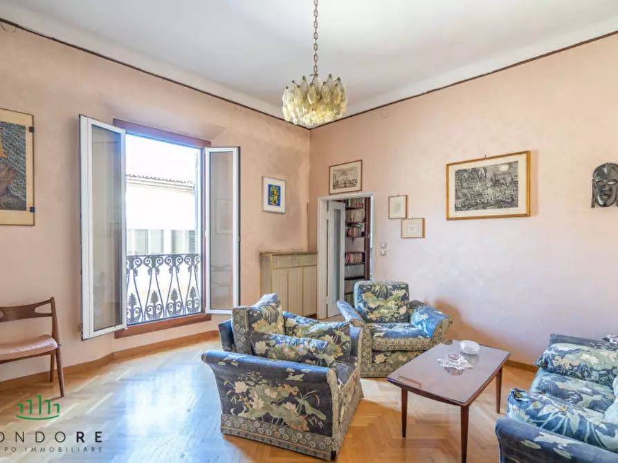 Immagine 14 di Appartamento in vendita  in piazza san martino a Bologna