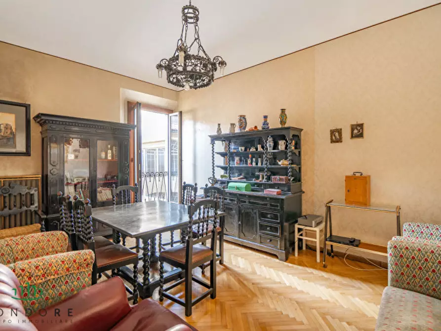 Immagine 30 di Appartamento in vendita  in piazza san martino a Bologna