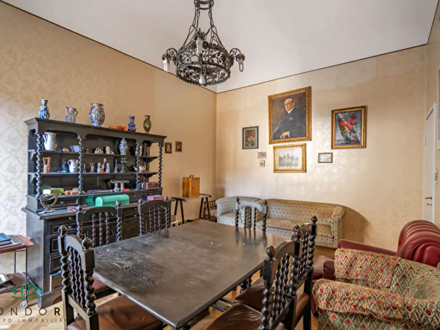 Immagine 32 di Appartamento in vendita  in piazza san martino a Bologna