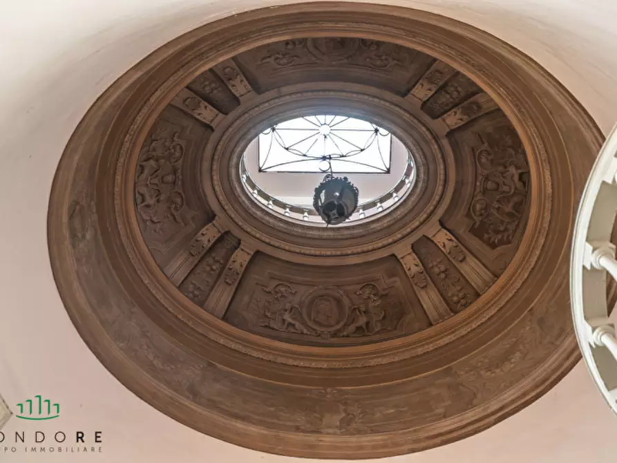 Immagine 38 di Appartamento in vendita  in piazza san martino a Bologna